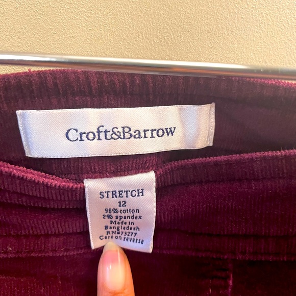 Croft & Barrow stretch corduroy skirt size 12 - Picture 2 of 2